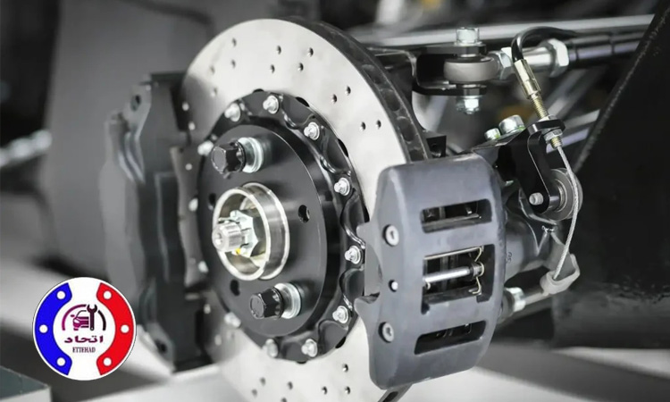 آشنایی با عملکرد سیستم ترمز ABS و دلایل اهمیت تعمیر تخصصی آن در سنندج